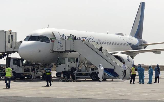 الكويت: وصول أول طائرة للمواطنين العائدين من بيروت وعلى متنها 74 راكباً