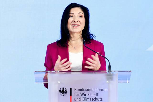 وزيرة الاقتصاد الألمانية تصل إلى كييف لدعم قطاع الطاقة الأوكراني