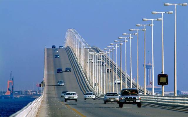 السعودية تؤجل مناقصة الأعمال الاستشارية لجسر الملك حمد