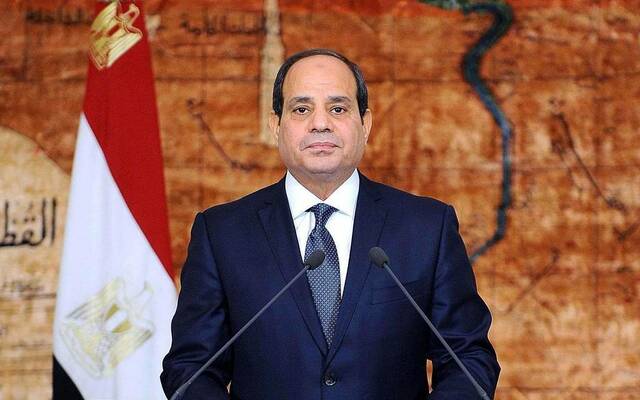 السيسي: سنظل متمسكين بالحفاظ على حقوق عمال مصر