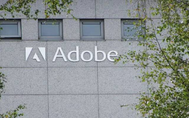 تراجع أسهم Adobe بعد توقعات أرباح مخيبة للآمال