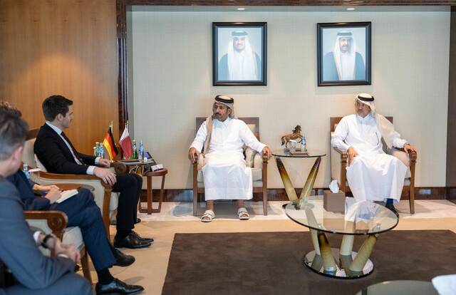 خلال اللقاء