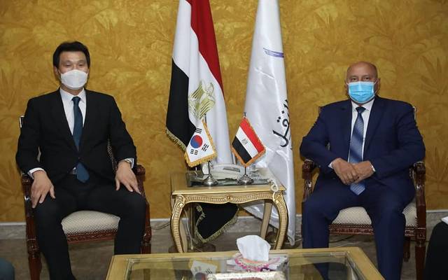 مصر تبحث التعاون مع كوريا الجنوبية في مشروعات مترو الأنفاق والسكك الحديدية
