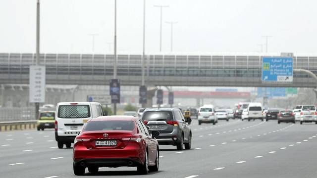 أقساط تأمين السيارات تنخفض في الإمارات