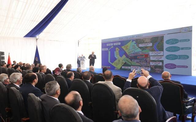 كامل الوزير وزير النقل المصري