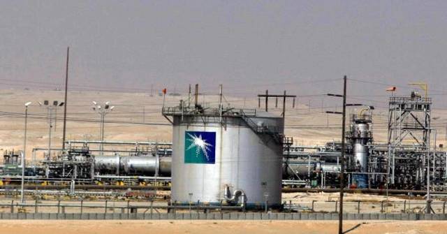 Saudi Arabia sweetens huge Aramco IPO with tax cut