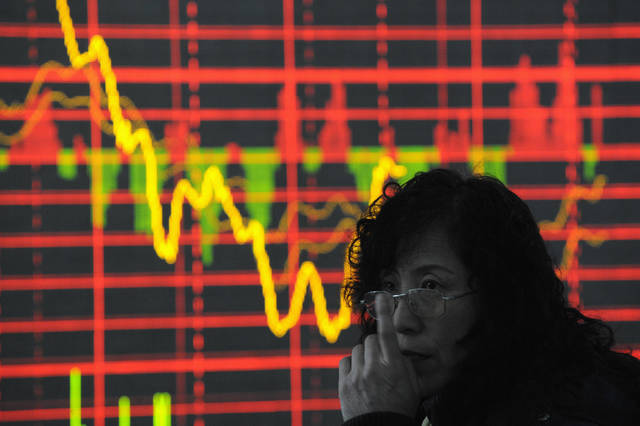 الأسهم الصينية ترتفع.. واليابانية تتراجع بعد بيانات سلبية