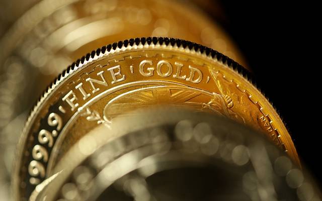 الذهب يتحول إلى الهبوط عند التسوية مع مكاسب الدولار والأسهم