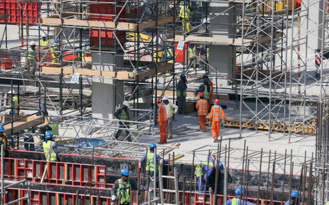 "أبوظبي لمواد البناء" تبيع خط إنتاجها للصناعات الحديدية بـ22 مليون درهم