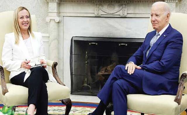 الرئيس الأمريكي جو بايدن ورئيسة الوزراء الإيطالية جيورجيا ميلوني