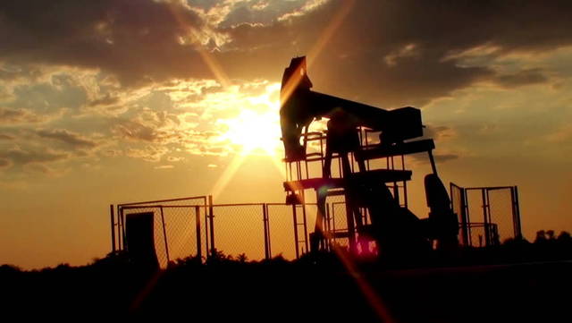 Oil dips as economic slowdown dents demand, despite tight supply