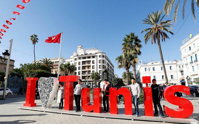 تونس تُعد مشروعاً لإقامة مناطق صناعية متكاملة