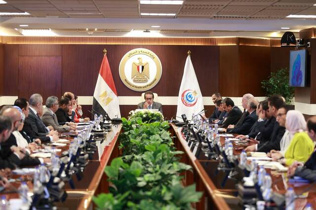 مصر.. توجيهات وزارية بتوسيع خدمات الرعاية الصحية وتسريع الاستجابة للمرضى