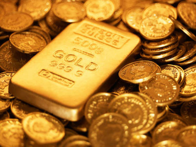 الذهب يواصل الانخفاض ويقترب من مرحلة الخطر
