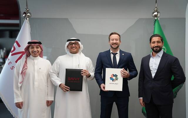 على هامش توقيع المذكرة بين مجموعة سافي للألعاب ونيوم