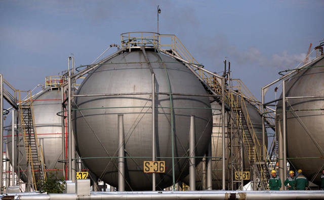 "البترول الكويتية" تبيع 44 ألف طن متري من الغاز