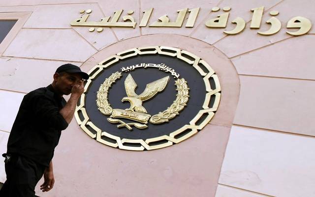 الداخلية المصرية تُمدد مهلة تركيب الملصق الإلكتروني للمركبات حتى 21 نوفمبر
