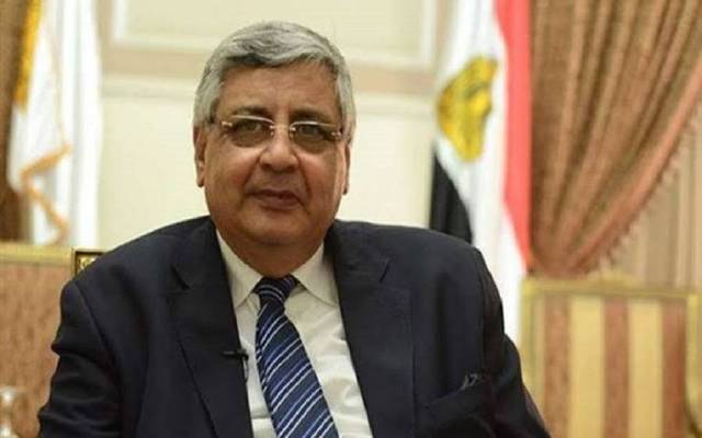 مستشار السيسي للصحة يؤكد أهمية مشروع تجميع وتصنيع البلازما
