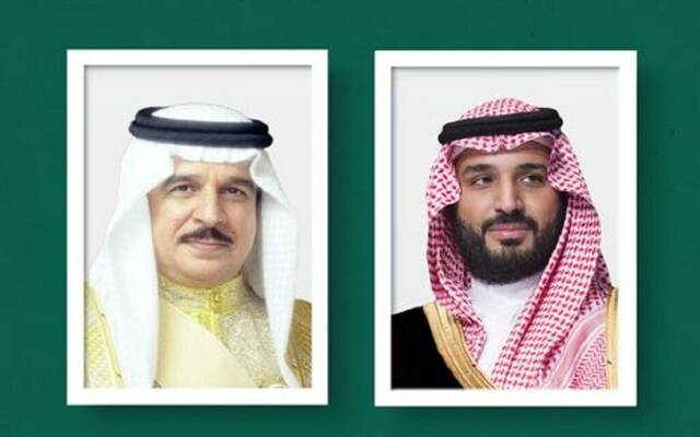 الأمير محمد بن سلمان بن عبدالعزيز آل سعود ولي العهد رئيس مجلس الوزراء والملك حمد بن عيسى آل خليفة ملك مملكة البحرين
