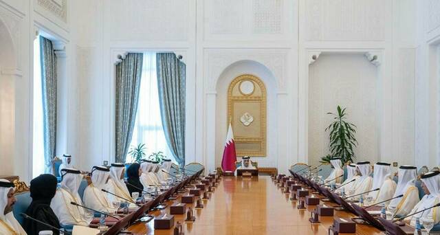 "الوزراء القطري" يوافق على مشروع قانونين ويُحيلهما لـ"الشورى"