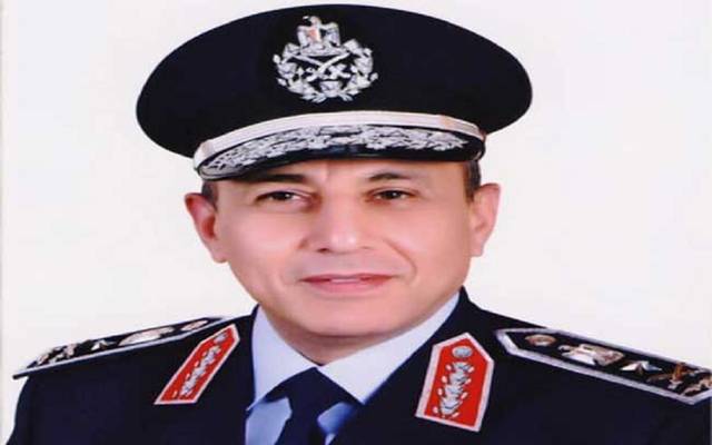 قائد القوات الجوية يتولى وزارة الطيران المدني في مصر