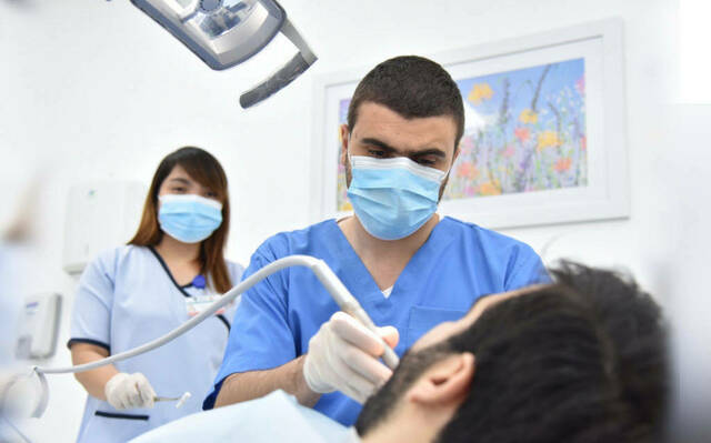 صورة أرشيفية داخل إحدى عيادات طب الفم