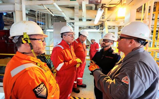 كريم بدوي وزير البترول والثروة المعدنية المصري