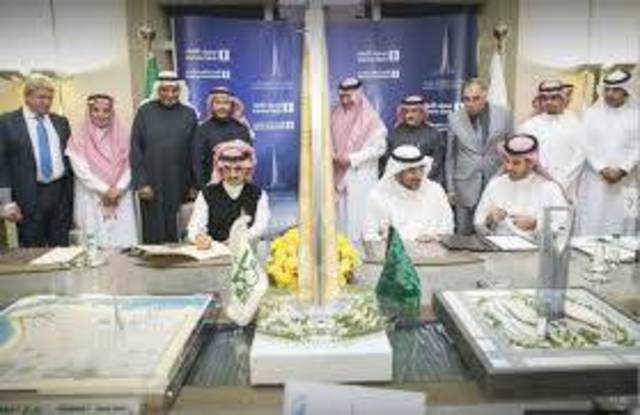 Alwaleed signs SAR 8.4bn deal with Alinma Bank