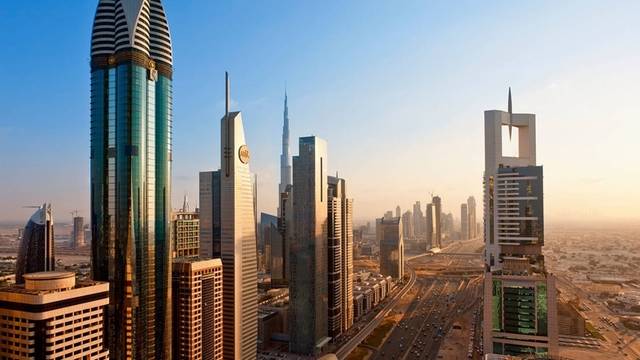 كيف ترى المؤسسات الدولية اقتصاد الإمارات؟