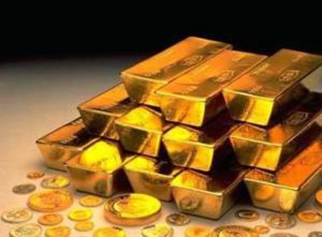 الذهب يتراجع لأدنى مستوى في 10 أيام