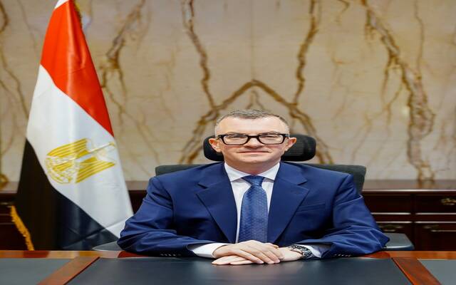 الدكتور أحمد رستم