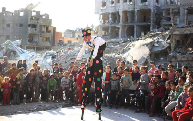 مظاهر فرحة العيد رغم الدمار بقطاع غزة