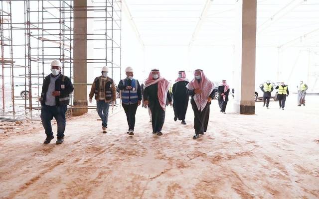 رئيس هيئة الطيران المدني السعودية يقف على سير الأعمال في مشروع مطار الجوف الجديد