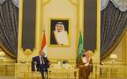 خلال لقاء ولي العهد السعودي الأمير محمد بن سلمان مع رئيس الوزراء العراقي مصطفى الكاظمي