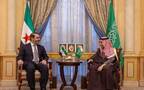 الأمير فيصل بن فرحان بن عبدالله وزير الخارجية ووزير الخارجية والمغتربين في الجمهورية العربية السورية أسعد حسن الشيباني