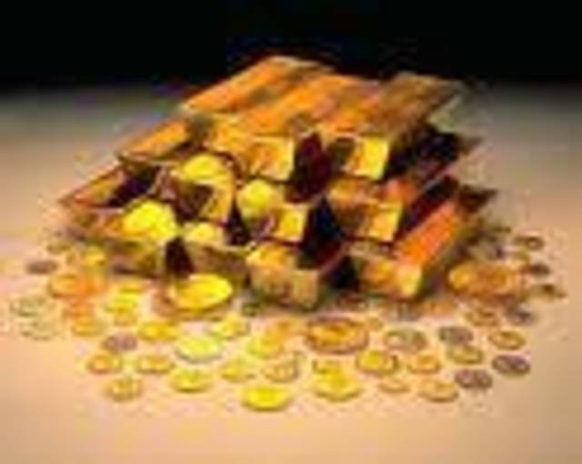 الذهب ينزل عن أعلى مستوى في 6 أسابيع مع صعود الدولار