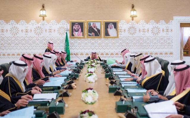 خادم الحرمين الشريفين يرأس جلسة مجلس الوزراء