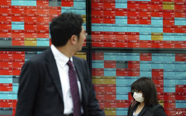 الأسهم اليابانية تتراجع بالختام وسط استمرار مخاوف "كورونا"