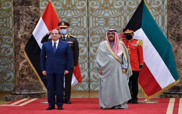 أمير دولة الكويت مشعل الأحمد الجابر الصباح ورئيس جمهورية مصر العربية عبدالفتاح السيسي