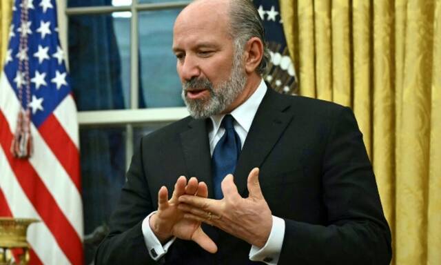 هوارد لوتنيك- وزير التجارة الأمريكي