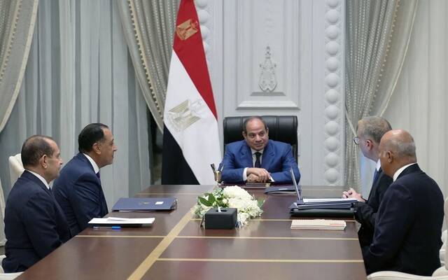 الرئيس عبد الفتاح السيسي ومصطفى مدبولي رئيس الوزراء وكريم بدوي وزير البترول