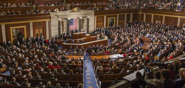 "الشيوخ الأمريكي" يصوّت لصالح حزمة مساعدات لأوكرانيا وإسرائيل وتايوان