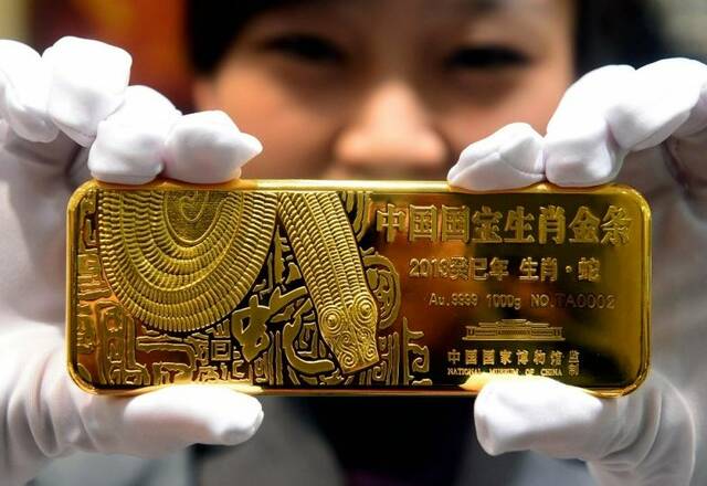 رئيس "إيفولف" القابضة: مصر الأولى عربيًا في شراء الذهب بـ60 طن خلال 2023