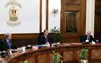 الدكتور مصطفى مدبولي رئيس مجلس الوزراء المصري خلال اجتماع لاستعراض أبرز محاور عمل وزارة الاستثمار والتجارة الخارجية