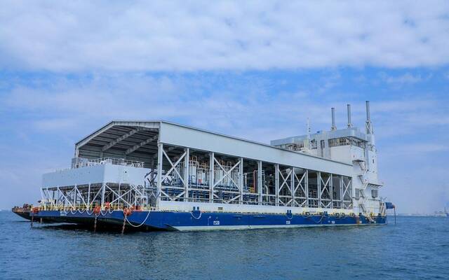 السعودية.. ارتفاع حجم إنتاج المياه المحلاة إلى 12.8 مليون متر مكعب يومياً