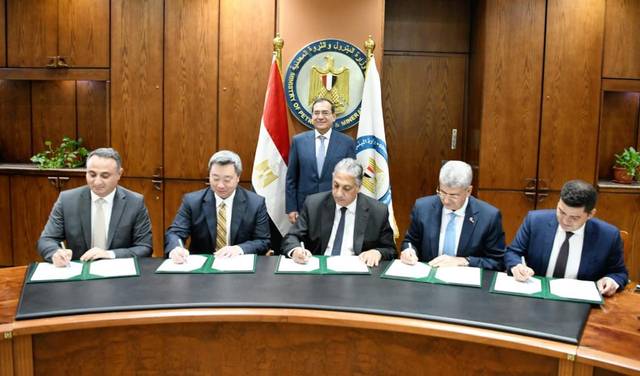 مراسم توقيع اتفاقية تطوير نظم ممارسات السلامة في قطاع البترول