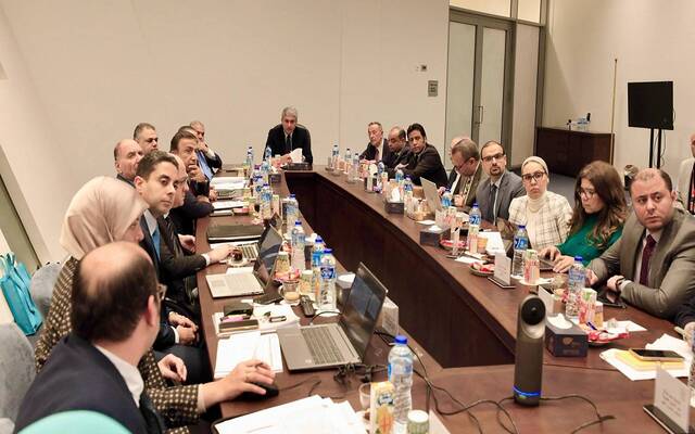 شريف فتحي وزير السياحة والآثار المصري خلال اجتماع مجلس إدارة هيئة المتحف المصري الكبير