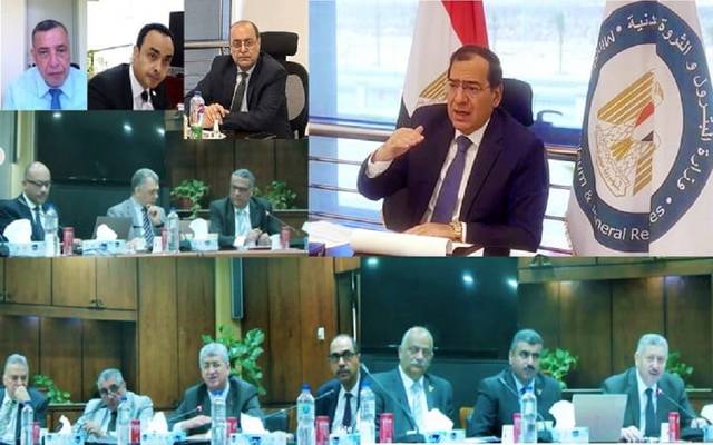 البترول المصرية تتابع الموقف التنفيذي لعدد من مشروعات التكرير والبتروكيماويات