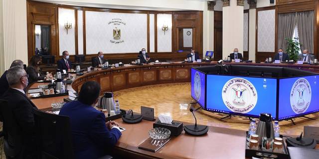 رئيس الوزراء يستعرض إجراءات منظومة الرقم القومي الموحد للعقارات في مصر