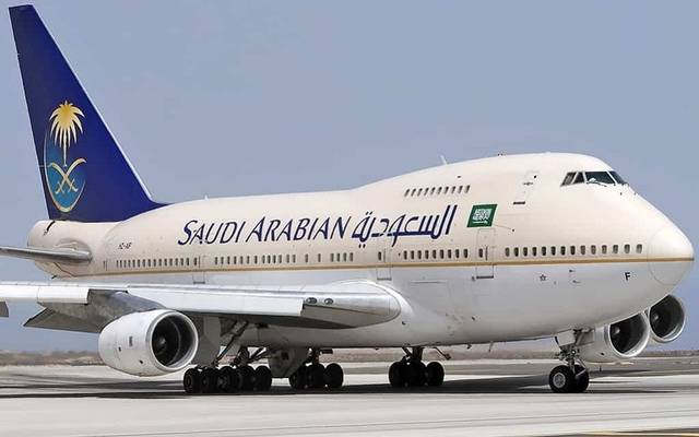 الخطوط السعودية تزيد سعة رحلات الإمارات بعد قرار تقييد حركة الطيران مع بعض الدول